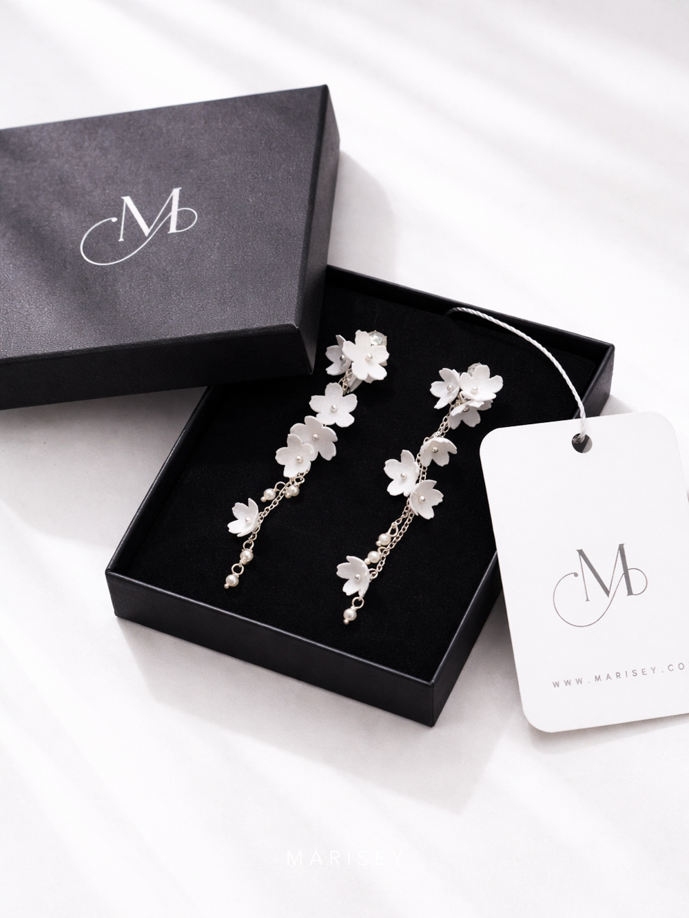 kolczyki ślubne długie wiszące z kwiatami